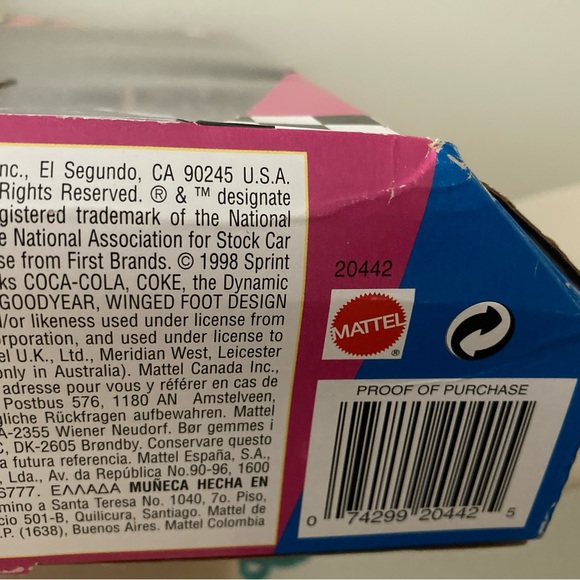 New Nascar 50th Barbie Special Collector’s Edition - Picture 4 of 7